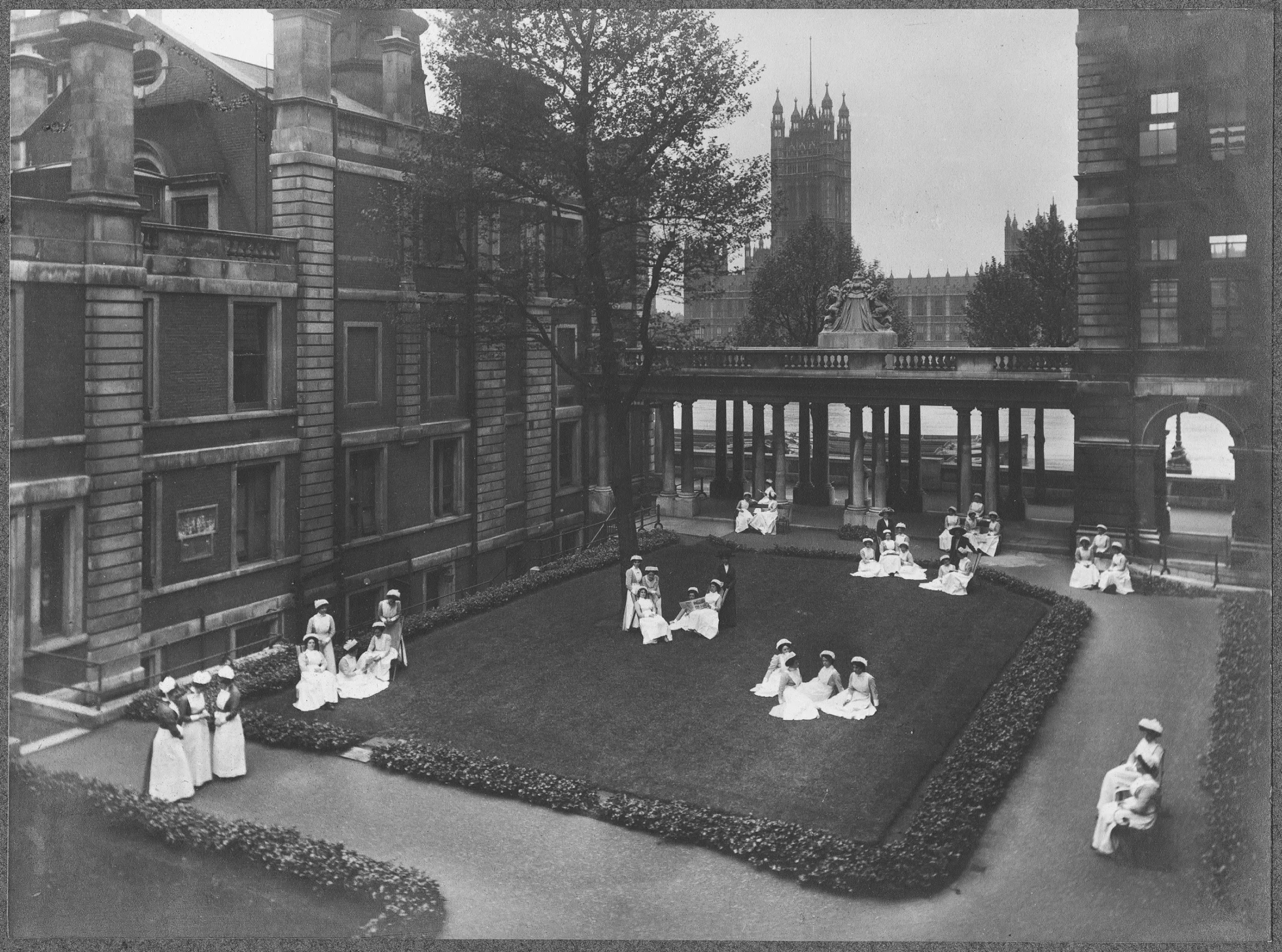 Nightingale Nursing School in the St. Thomas Hospital in London, 1860s.