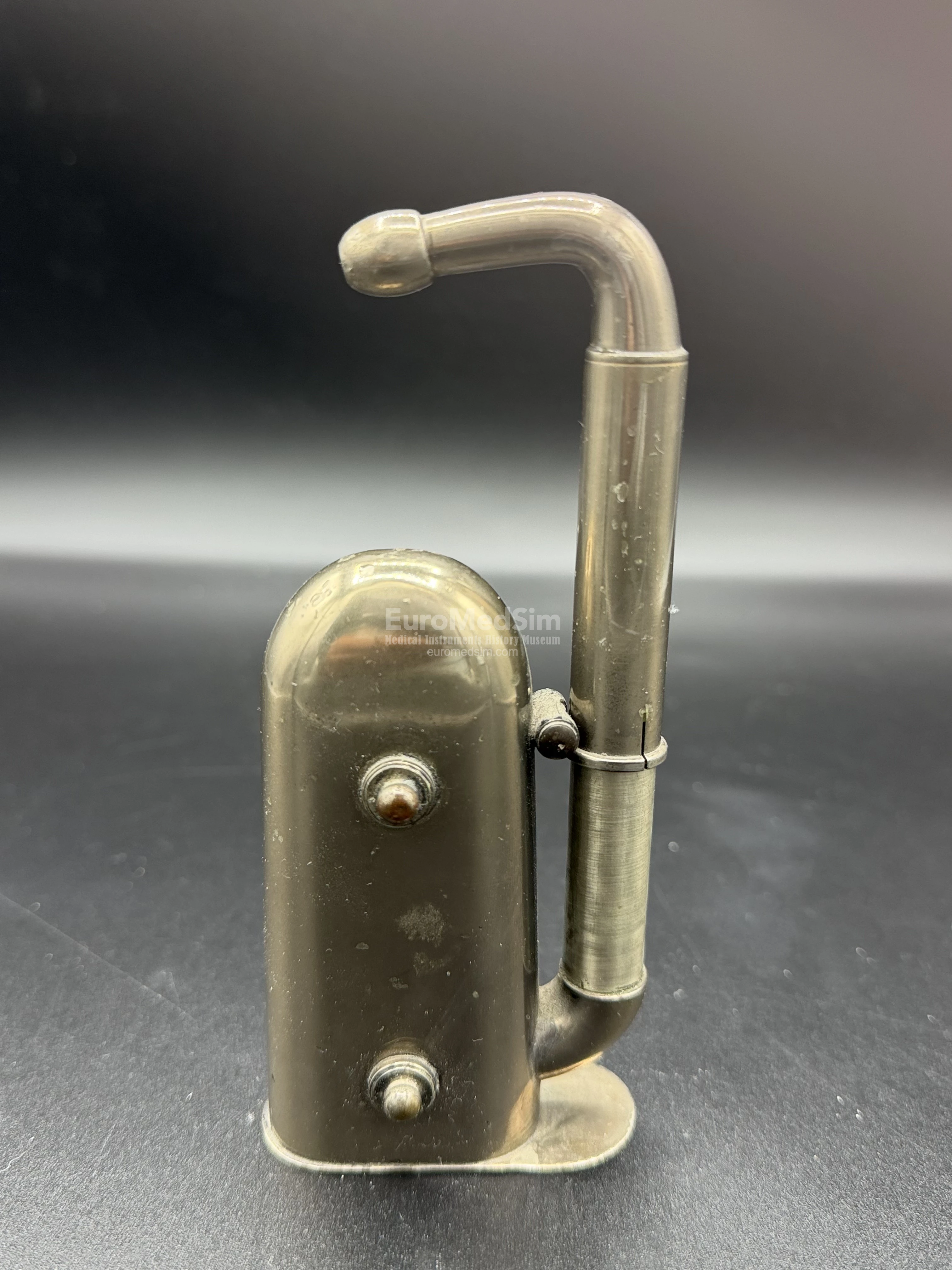 Extended earpiece tube rotated to the bell