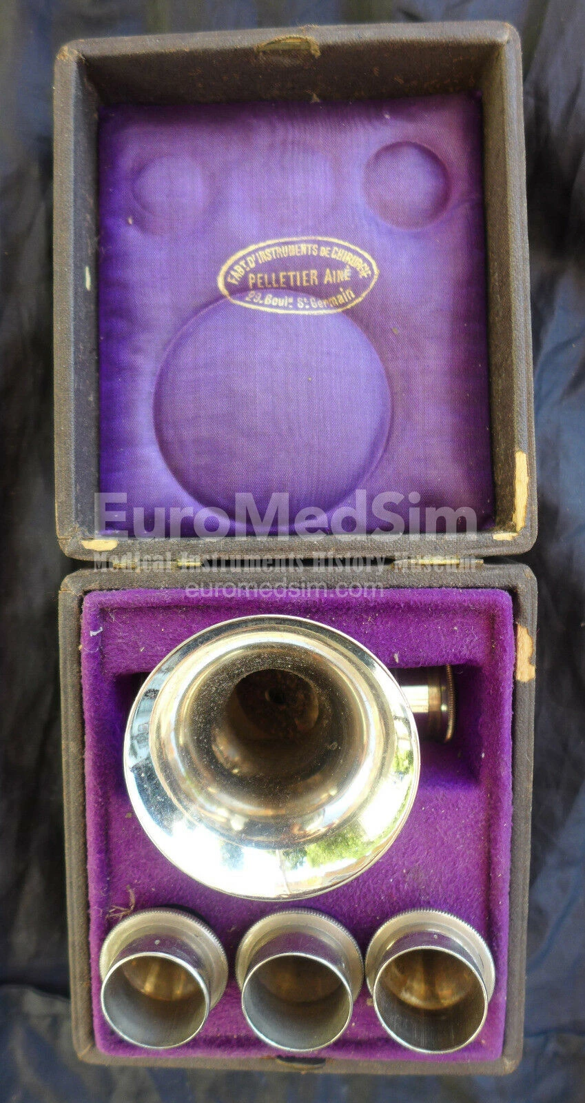 Cased set. Brunton Othoscope / Auriculoscope, end of 19 century, made by Pelletier Ainé, Paris, France