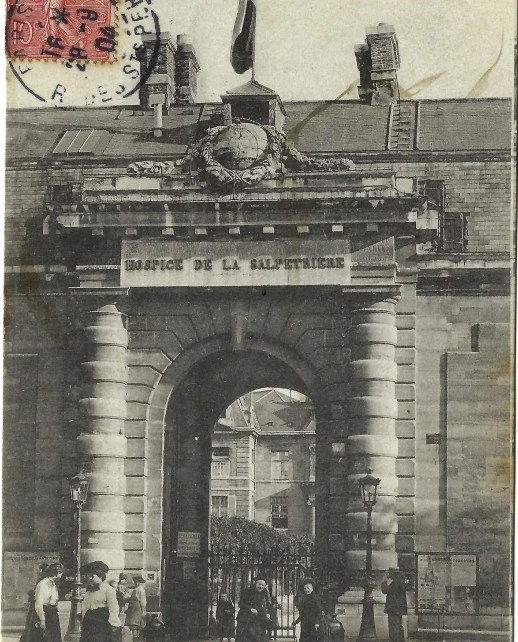 Postcard "Main Entrance to the Salpêtrière Hospice and Hospital in Paris". Dated: 1903–1909, mailed: September 28, 1909. Destination: Vitto, Côte-d’Or department, France.