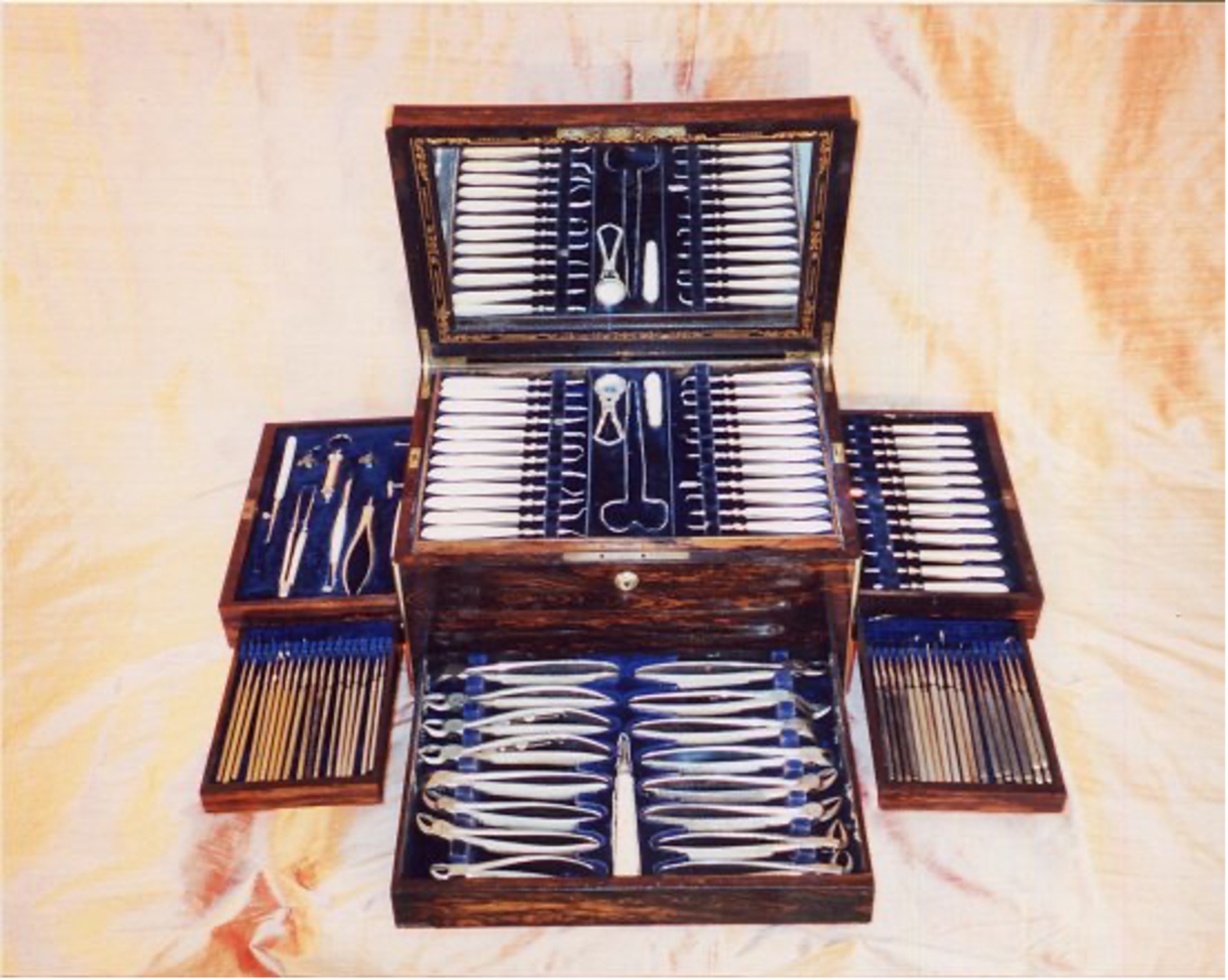 Cased dental set by Claudius Ash and Sons London ca. 1875